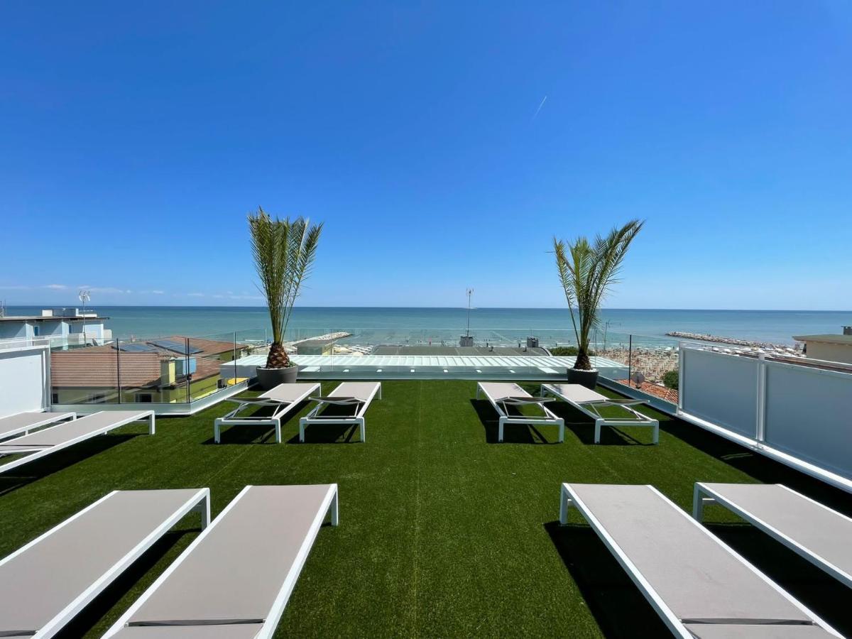 Mar60 Apartments Caorle Bagian luar foto