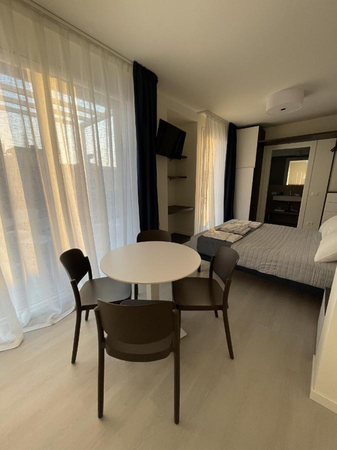Mar60 Apartments Caorle Bagian luar foto